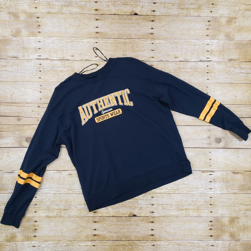 Authentic Sportwear pullover varsity tshirt